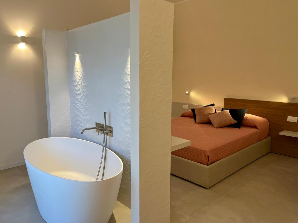 B&B Le Magnolie แตร์โมลิ ภายนอก รูปภาพ